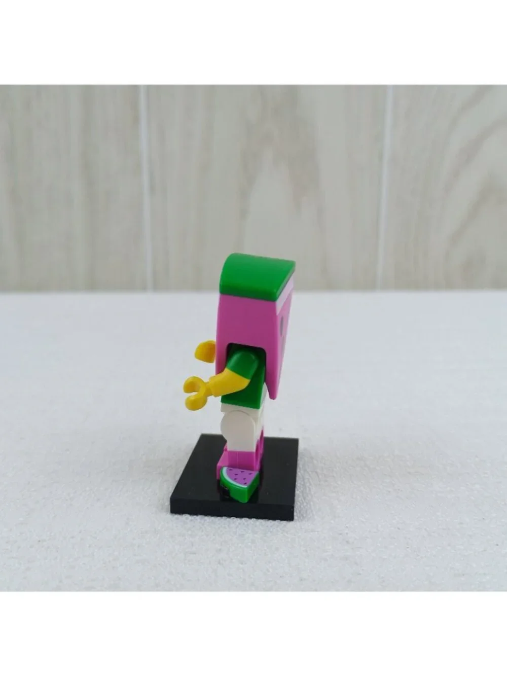 Lego Watermelon Dude 71023 Series Movie 2 CMF loose minifigure
